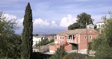 Cottage 4 bedrooms in Kompitsi, Greece