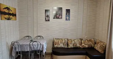 Apartamento 2 habitaciones en Uryckaje, Bielorrusia