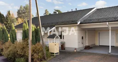 Dom 4 pokoi w Hietakyla, Finlandia