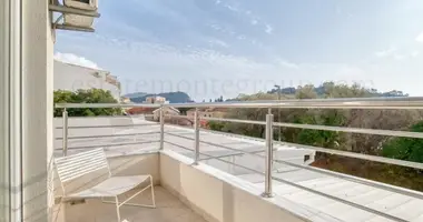 Wohnung 2 Schlafzimmer in Petrovac, Montenegro