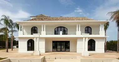 5 bedroom house in Spain