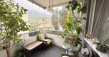 Mieszkanie 3 pokoi w Bar, Czarnogóra