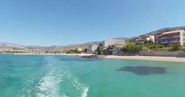 Hotel 2 111 m² in Strozanac Donji, Croatia