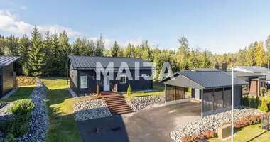 Haus 4 zimmer in Kuopio sub region, Finnland