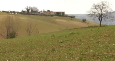 Propriété commerciale 1 000 000 m² dans Sienne, Italie