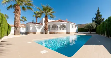 Villa 3 bedrooms in Urbanizacion Dona Pepa, Spain