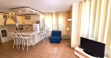 Квартира 3 комнаты в Несебр, Болгария