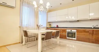 Appartement 3 chambres dans Minsk, Bélarus