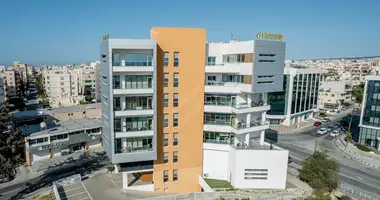 Oficina 480 m² en Demos Agiou Athanasiou, Chipre