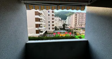 Apartamento 2 habitaciones en Budva, Montenegro