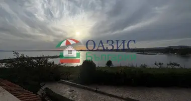 Квартира 3 комнаты в Ахелой, Болгария