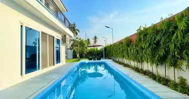 Дом 4 спальни в Huai Yai, Таиланд