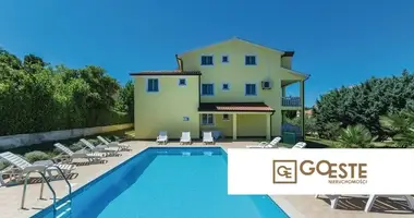 Haus 15 zimmer in Opcina Dezanovac, Kroatien