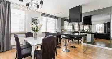 Wohnung 3 zimmer in Warschau, Polen