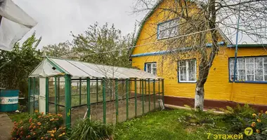 Casa en Piarezyrski sielski Saviet, Belarús