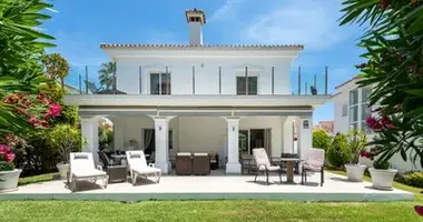 Maison 3 chambres dans Estepona, Espagne