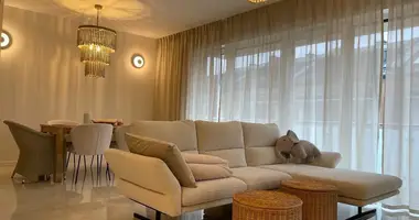 3 bedroom apartment in Marki, Poland