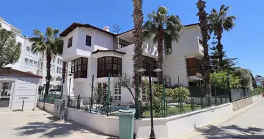 3 bedroom house in Muratpasa, Turkey