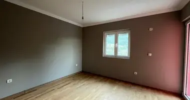 2 bedroom apartment in Lastva Grbaljska, Montenegro