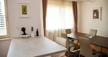 Wohnung 3 zimmer in Budva, Montenegro