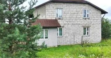 Casa en Piarezyrski sielski Saviet, Belarús