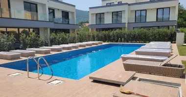 Дом 4 комнаты в , Черногория