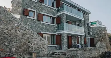 Villa 4 bedrooms in Tivat, Montenegro
