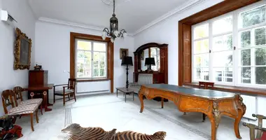 Коммерческое помещение 440 м² в Варшава, Польша