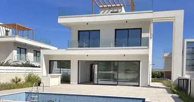Mieszkanie 4 pokoi w Paralimni, Cypr