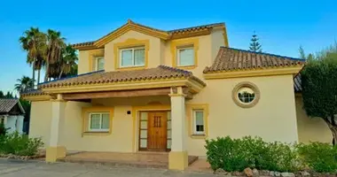 4 bedroom house in Dos Hermanas, Spain