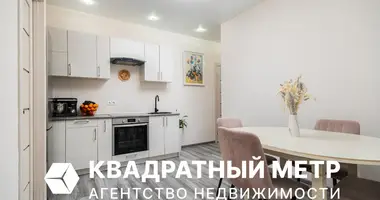 Apartamento 4 habitaciones en Minsk, Belarús