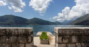 Haus 5 Schlafzimmer in Dobrota, Montenegro