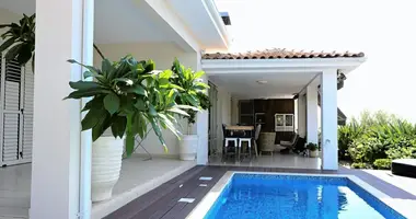 Mieszkanie 5 pokojów w Mesa Chorio, Cypr