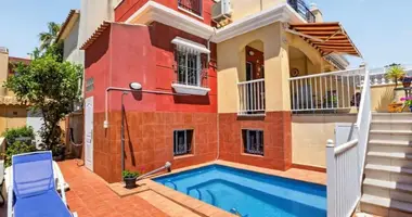 4 bedroom house in Torrevieja, Spain
