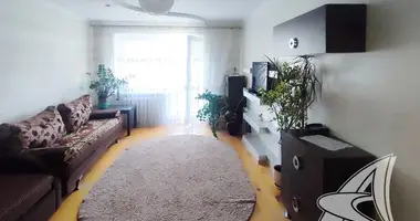 Apartamento 3 habitaciones en Muchaviecki sielski Saviet, Belarús