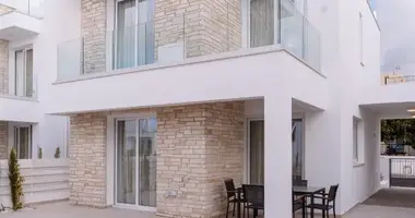 4 bedroom apartment in Peyia, Cyprus