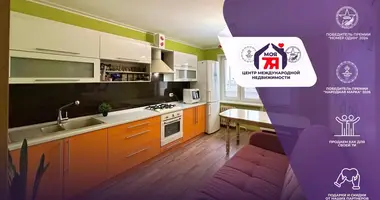 Apartamento 3 habitaciones en Saligorsk, Belarús