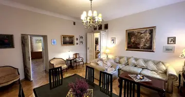 Квартира 5 комнат в Варшава, Польша