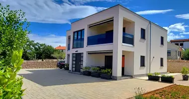 Casa 4 habitaciones en Radici, Croacia