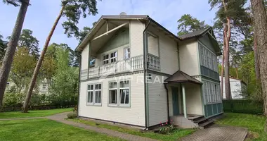 6 room house in Jurmala, Latvia