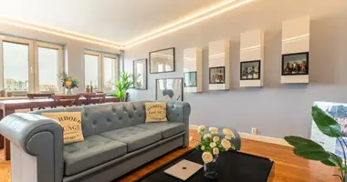 Mieszkanie 1 pokój w Warszawa, Polska