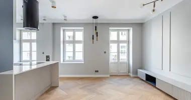 Wohnung 3 zimmer in Warschau, Polen