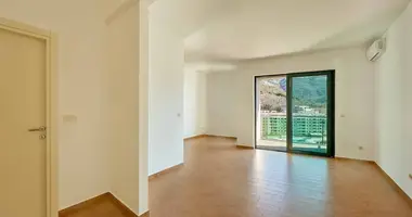 Apartamento 2 habitaciones en Becici, Montenegro