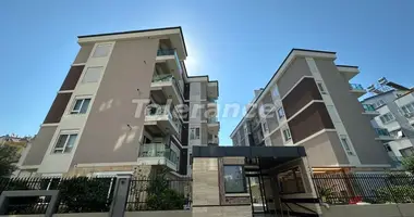 Apartamento 4 habitaciones en Muratpasa, Turquía