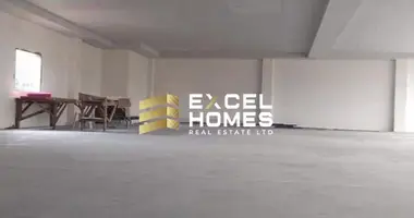 Entrepôt dans Qormi, Malte