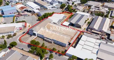 Склад 6 425 м² в Строволос, Кипр