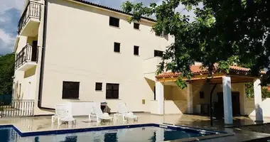 Hôtel 450 m² dans Grad Porec, Croatie