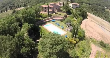 Fabrication 2 100 m² dans La Serra, Italie