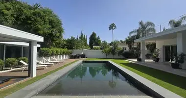 5 bedroom house in San Pedro Alcantara, Spain