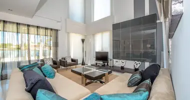Villa in Abadin, Spanien